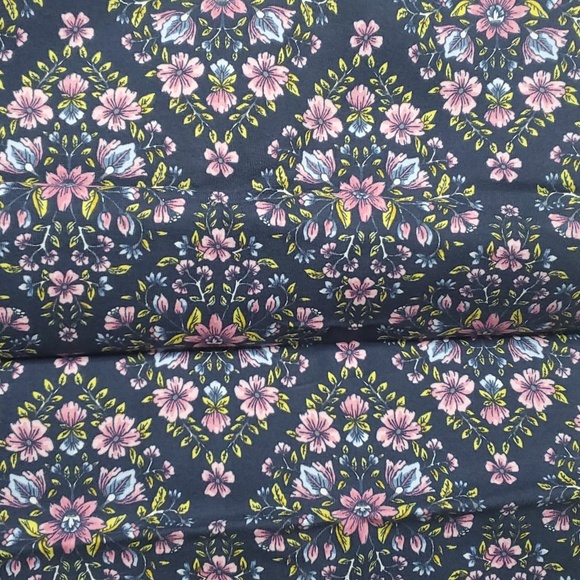 TORRID FOLD OVER SKIRT SIZE 4 - Picture 5 of 6